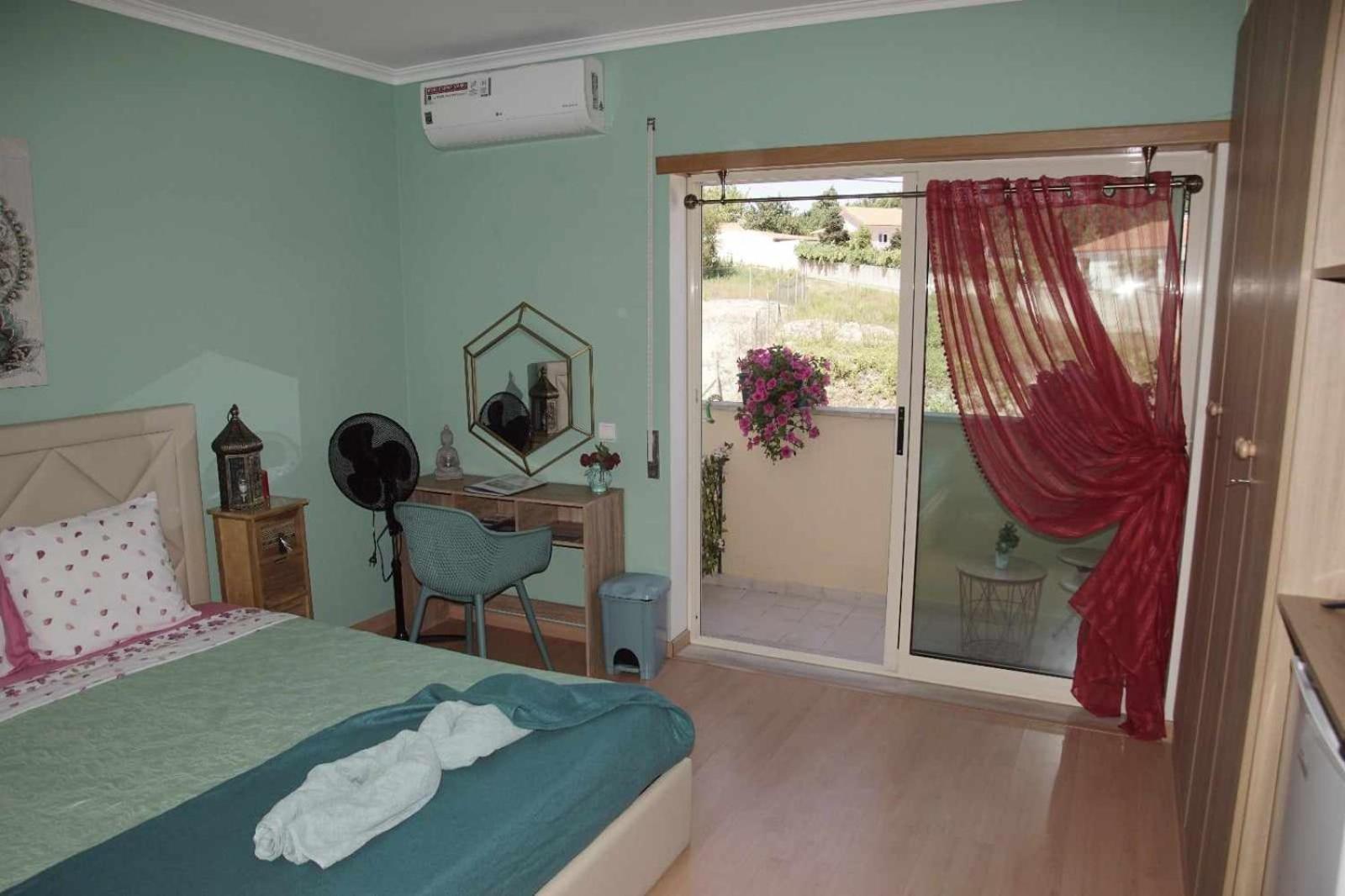 Quartos Confortaveis Em Casa Proximo Ao Mosteiro Batalha Kültér fotó